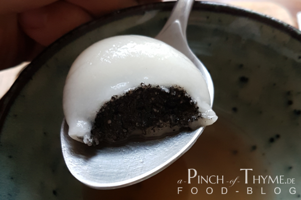 TangYuan (湯圓) / Mochi